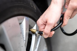 Hàng triệu ô tô Toyota, Hyundai, Mercedes có thể bị hacker theo dõi