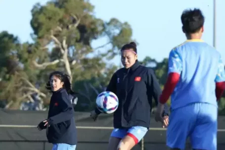 Tuyển nữ Việt Nam hoàn thiện chiến thuật, sẵn sàng 'vào trận' tại Perth