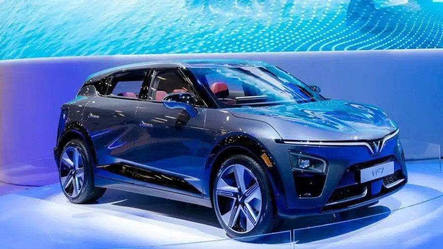 So sánh VinFast VF7 Eco và Plus: Đâu là điểm khác biệt? - 2