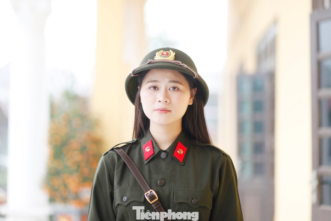 Năm nay, Tô Thị Hà Chi là cô gái duy nhất tình nguyện tham gia nghĩa vụ Công an ở xã Văn Môn. Ảnh: Nguyễn Thắng