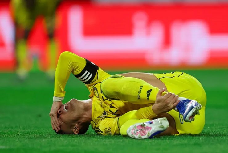 Nỗi đau của Ronaldo