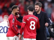 MU gặp may vì không bán Fernandes, Carrick giúp "Quỷ đỏ" rắn rỏi hơn thời Amorim