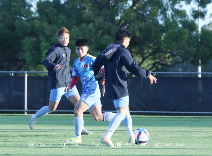 Tuyển nữ Việt Nam hoàn tất khâu chuẩn bị cuối, sẵn sàng ra quân đấu Ấn Độ - 1