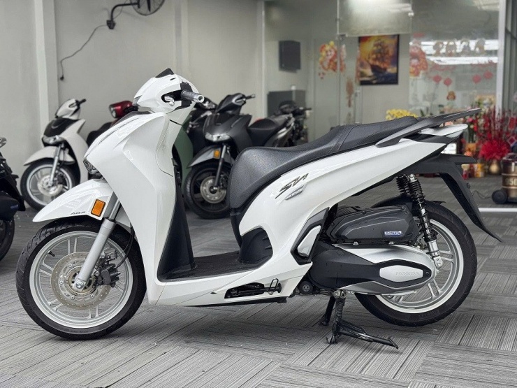 Honda SH 350i. Ảnh: Phú Hưng.