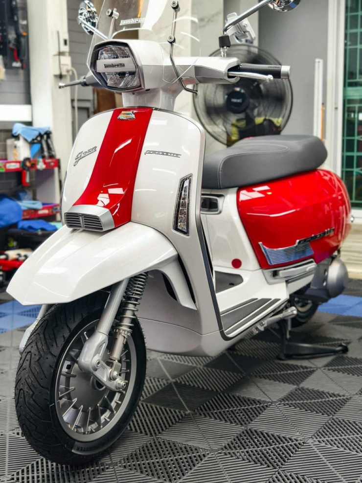 Lambretta G350. Ảnh: Du Toàn