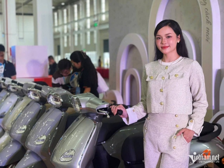 Nhiều hãng xe máy điện liên tục tung ra các sản phẩm mới vào đầu năm 2026 để "đón sóng". Ảnh: Hoàng Hiệp