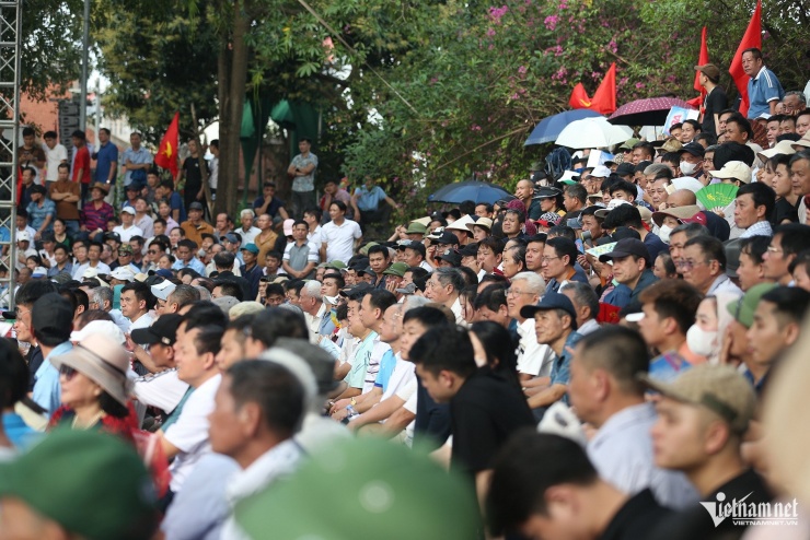 Dàn hoa khôi bóng chuyền Việt Nam gây sốt ở giải hội làng Bắc Ninh - 5