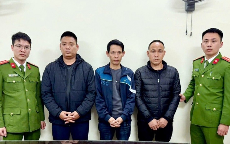 3 đối tượng tại cơ quan công an.