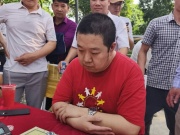 Cao thủ cờ tướng Trung Quốc sang Việt Nam đấu hội làng thua ngay vòng loại