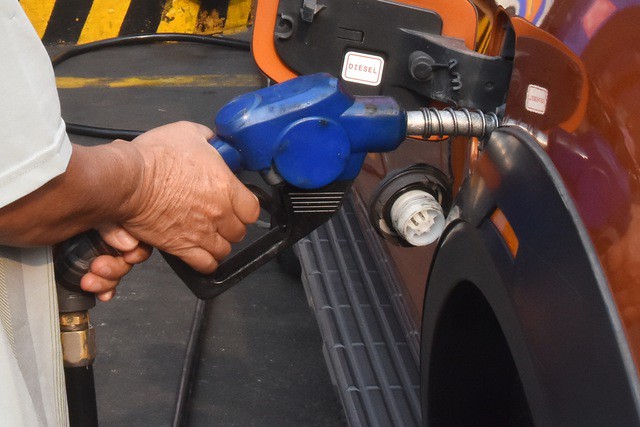 Bộ Công Thương yêu cầu tăng cường kiểm tra, kiểm soát hoạt động kinh doanh xăng dầu trước những diễn biến phức tạp của tình hình quốc tế