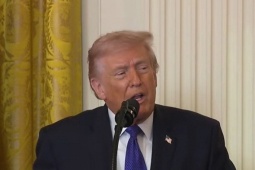 Ông Trump nêu lý do nhằm vào Iran, Mỹ chuẩn bị 'đợt tấn công lớn'