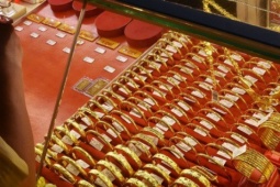 Giá vàng hôm nay, 3-3: Sụt giảm sâu