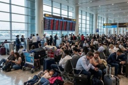 Khách Việt hoàn hủy vé máy bay thế nào do xung đột Trung Đông?