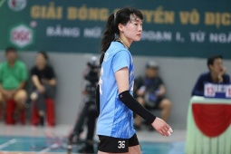 Hot girl bóng chuyền Trung Quốc trở lại Việt Nam, ngoại binh bật cao 3m20 khoác áo Long An