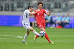 Video bóng đá ĐT nữ Triều Tiên - Uzbekistan: 3 bàn choáng váng (Asian Cup)