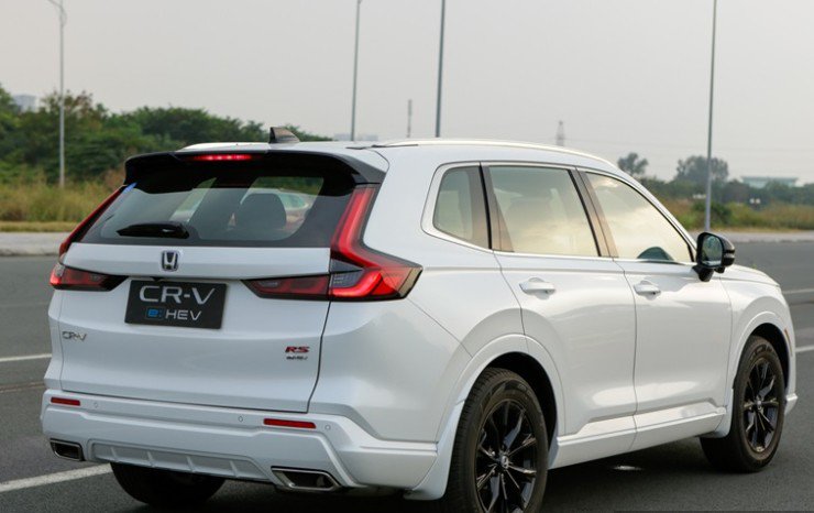 Honda CR-V G/L và Sportage 2.0G: Cuộc đấu “giá rẻ” thật sự ở phân khúc C-SUV - 3