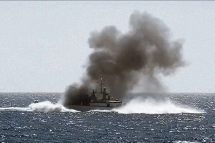 Tàu chiến IRIS Jamaran của Iran bị đánh chìm trong chiến dịch 'Sư tử gầm'