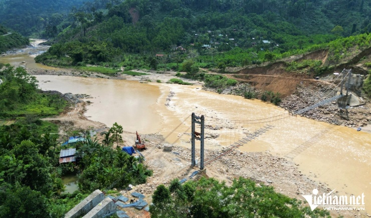 Địa điểm triển khai dự án xây dựng cầu treo nối làng Tắk Rối với quốc lộ 40B.