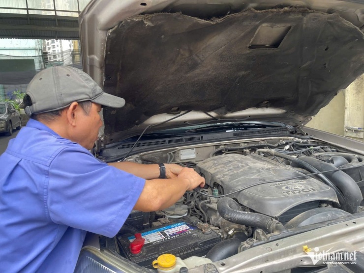 Vì sao đăng kiểm viên đạp hết ga để kiểm tra khí thải của xe ô tô? - 3