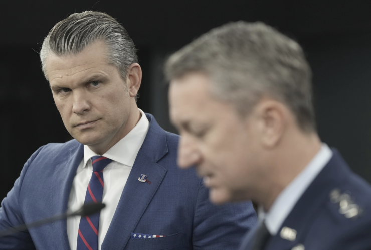 Vũ khí Iran mạnh đến mức xuyên thủng phòng không Mỹ? - 1