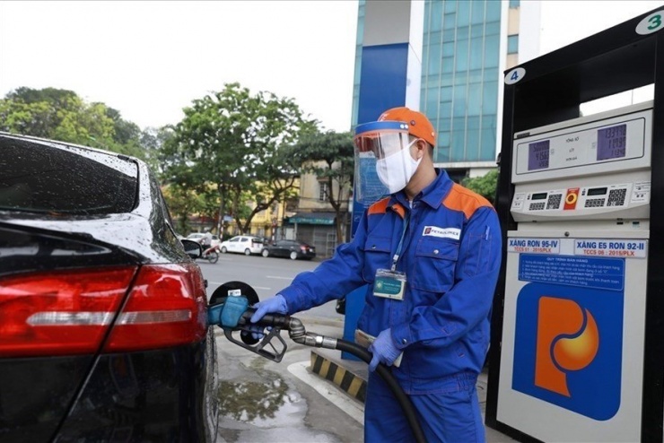 Giá xăng dầu dự báo sẽ tăng cao trong thời gian tới