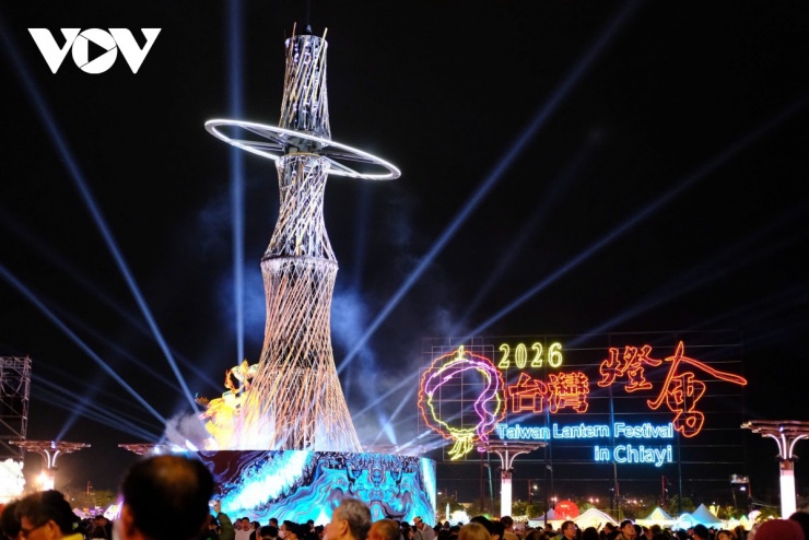 Với chủ đề “Illuminating Taiwan, Lighting Up Chiayi”, sự kiện năm nay không chỉ là điểm hẹn mùa xuân mà còn là hành trình khám phá bản sắc địa phương trong nhịp chuyển mình của du lịch Đài Loan (Trung Quốc).