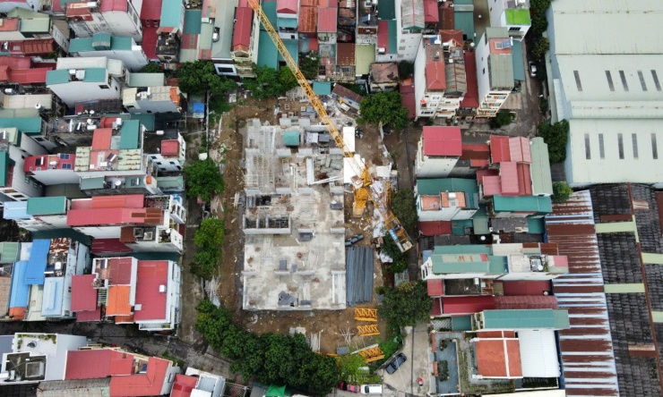 Giá bán dự kiến NƠXH Sunrise Home là 24,7 triệu đồng/m² (đã gồm VAT, chưa có phí bảo trì). Với diện tích 40,4–59,4 m², mỗi căn có giá khoảng 999 triệu đến gần 1,5 tỷ đồng.