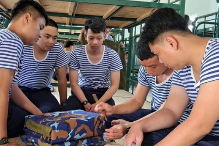 Ngày đầu tiên của tân binh ở Vùng 3 Hải quân