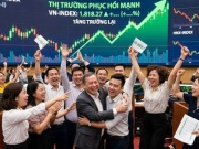 Chứng khoán ngày 4-3: Rơi tự do gần 50 điểm rồi bật xanh, một cổ phiếu bất ngờ “tím lịm”