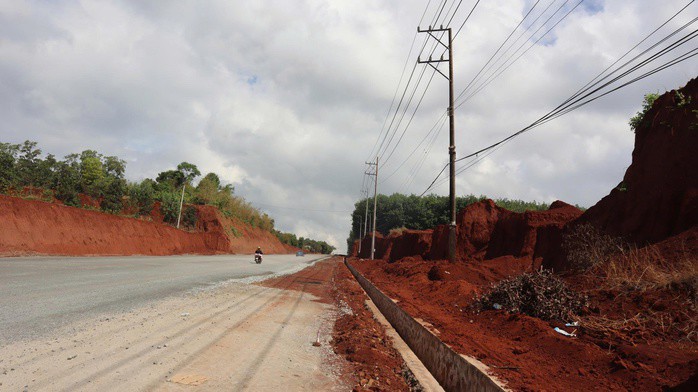 Sở Xây dựng đề xuất tạm dừng thi công để đảm an toàn cho các hộ dân