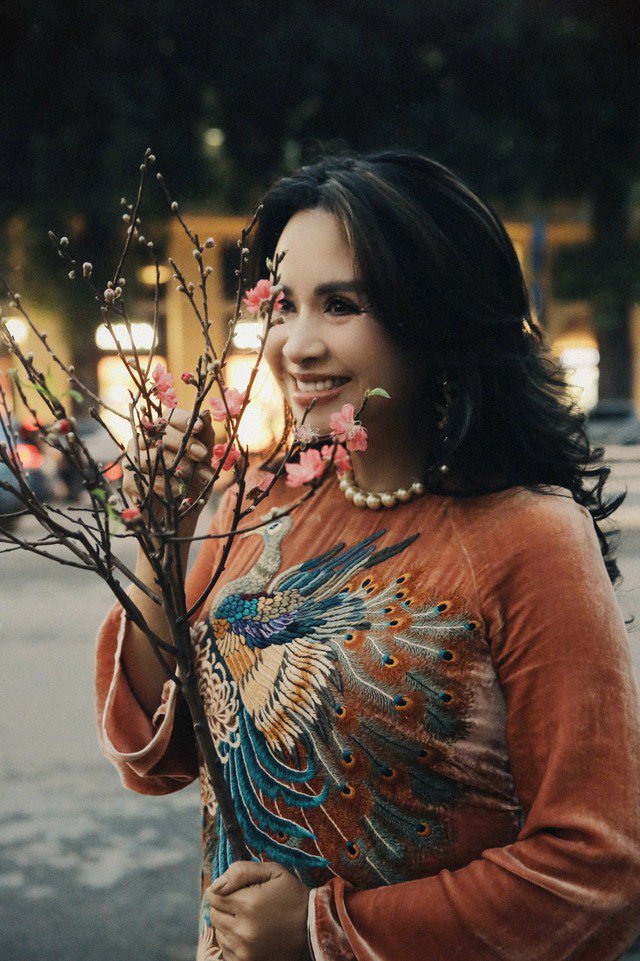 Mới đây, NSND Thanh Lam vào phim của "Thỏ ơi!!" của Trấn Thành, dù là một nhân vật nhỏ cũng giúp bước chạm ngõ điện ảnh của nữ diva nhạc Việt gây ấn tượng.