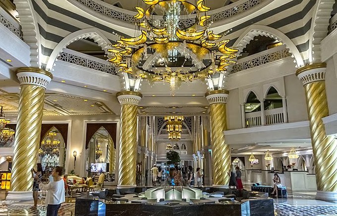 Bên trong khách sạn 5 sao Jumeirah Zabeel Saray ở Dubai. Ảnh: Kiev Victor
