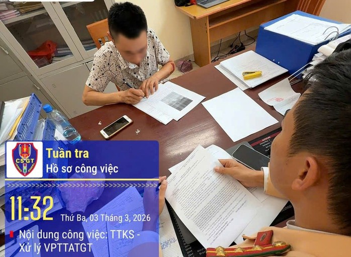 2 trường hợp vi phạm trật tự an toàn giao thông làm việc tại cơ quan công an