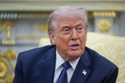 Ông Donald Trump tuyên bố "nóng" về eo biển Hormuz