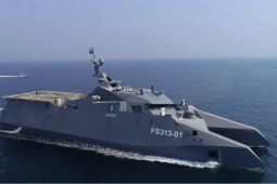 Bộ trưởng Chiến tranh Hegseth: Tàu ngầm Mỹ bắn ngư lôi hạ chiến hạm Iran