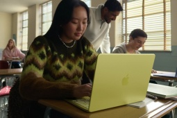 MacBook giá thấp nhất chính thức ra mắt, chưa đến 16,5 triệu đồng