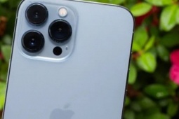 Giá iPhone 13 Pro Max giảm mạnh, rẻ chưa từng có, trang bị cao cấp, camera zoom xịn chẳng kém iPhone 17 Pro Max