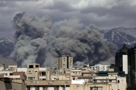 Tỷ giá USD/VND hôm nay 4/3: Xung đột tại Iran đẩy USD lên mức cao nhất 9 tháng