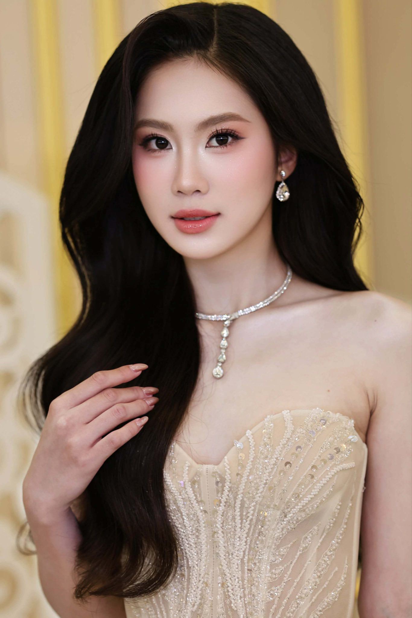 Nữ sinh quê Thanh Hóa vừa nhận tin vui tại Miss World Vietnam 2025 - 2