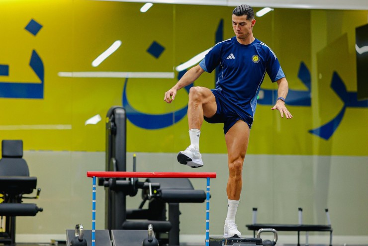 Ronaldo vẫn đang tập luyện tại trung tâm huấn luyện của Al Nassr