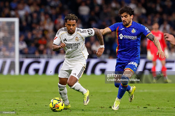 Rodrygo được chẩn đoán đứt dây chằng chéo trước và rách sụn chêm ngoài ở chân phải