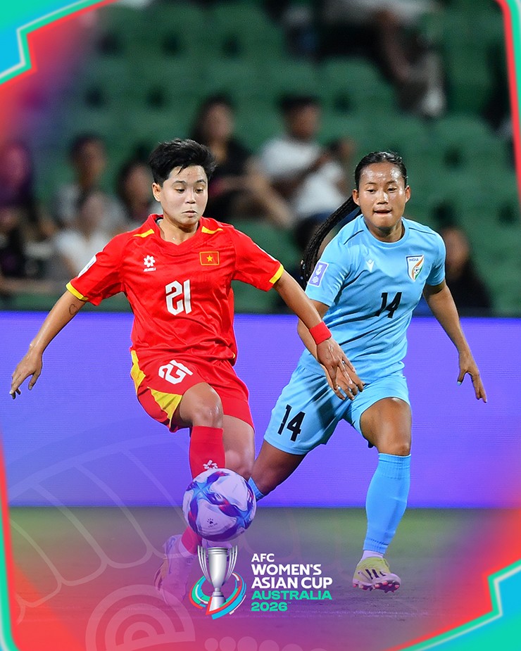 Ngân Thị Vạn Sự thi đấu chói sáng với cú đúp vào lưới Ấn Độ.