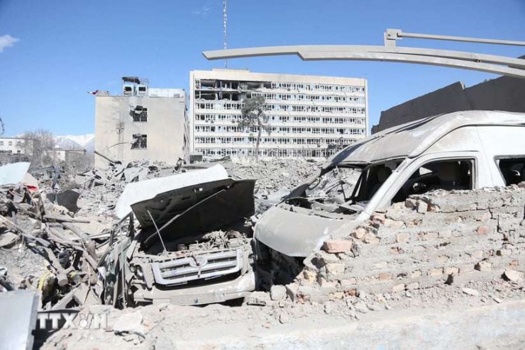 Iran tấn công trụ sở Bộ Quốc phòng Israel bằng tên lửa siêu vượt âm - 1