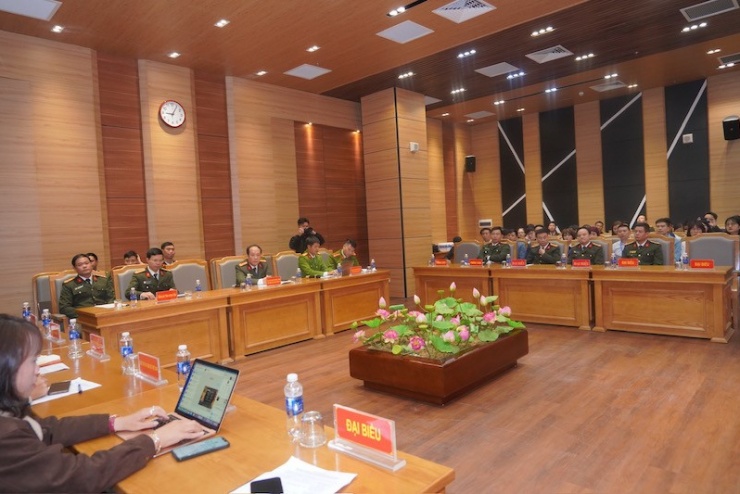 Quang cảnh buổi họp báo.