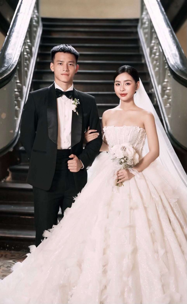 Nguyễn Thanh Nhàn là cầu thủ duy nhất trong thành phần&nbsp;U23 Việt Nam dự VCK U23 châu Á 2026 đã lập gia đình. Ảnh: FBNV.