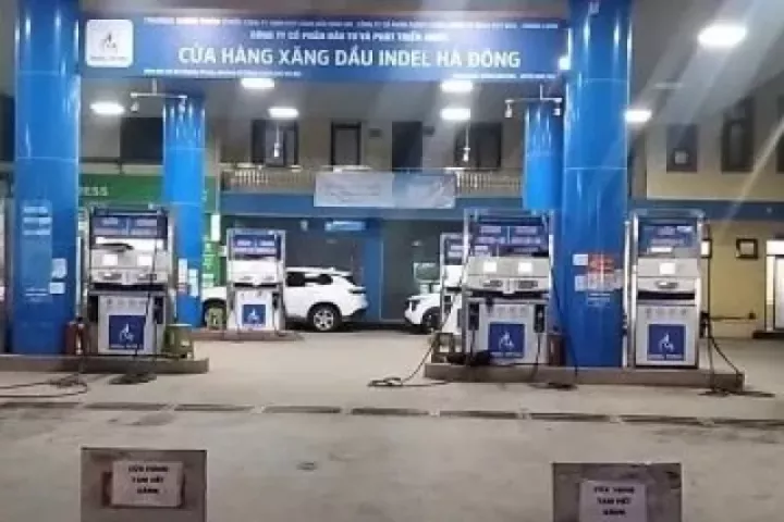 Hà Nội: Chủ cây xăng tại Hà Đông nói lý do “hết xăng”