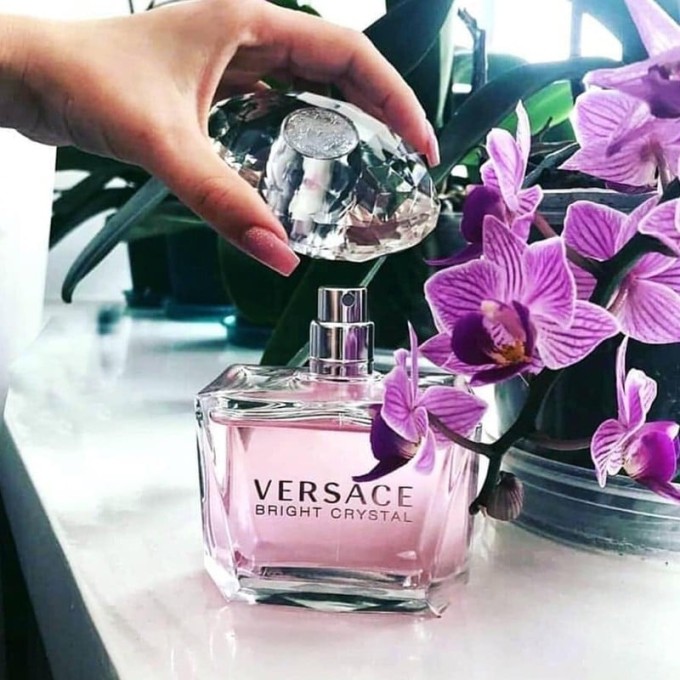 Versace Bright Crystal.