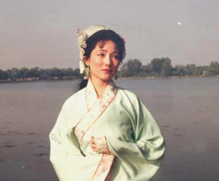 Dương Tuấn sở hữu nhan sắc nổi bật.