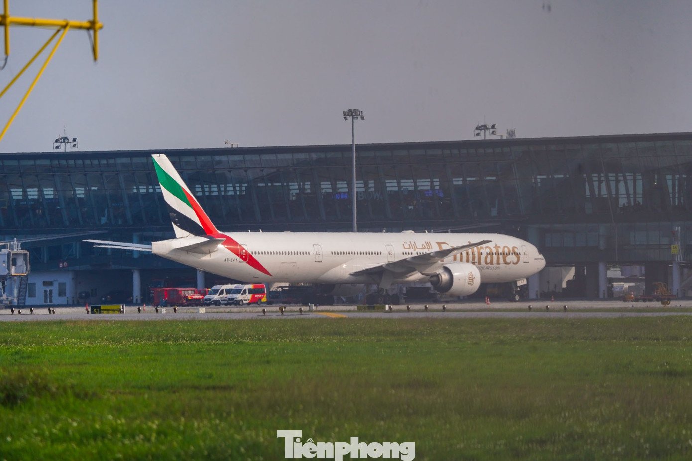 Cận cảnh máy bay 'nhà giàu' Trung Đông đang tránh chiến sự ở Nội Bài - 5