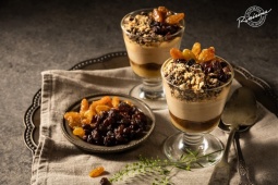 Cốc Kem Phô Mai Cà Phê Nho Khô: Bản giao hưởng hương vị cho ngày 8/3